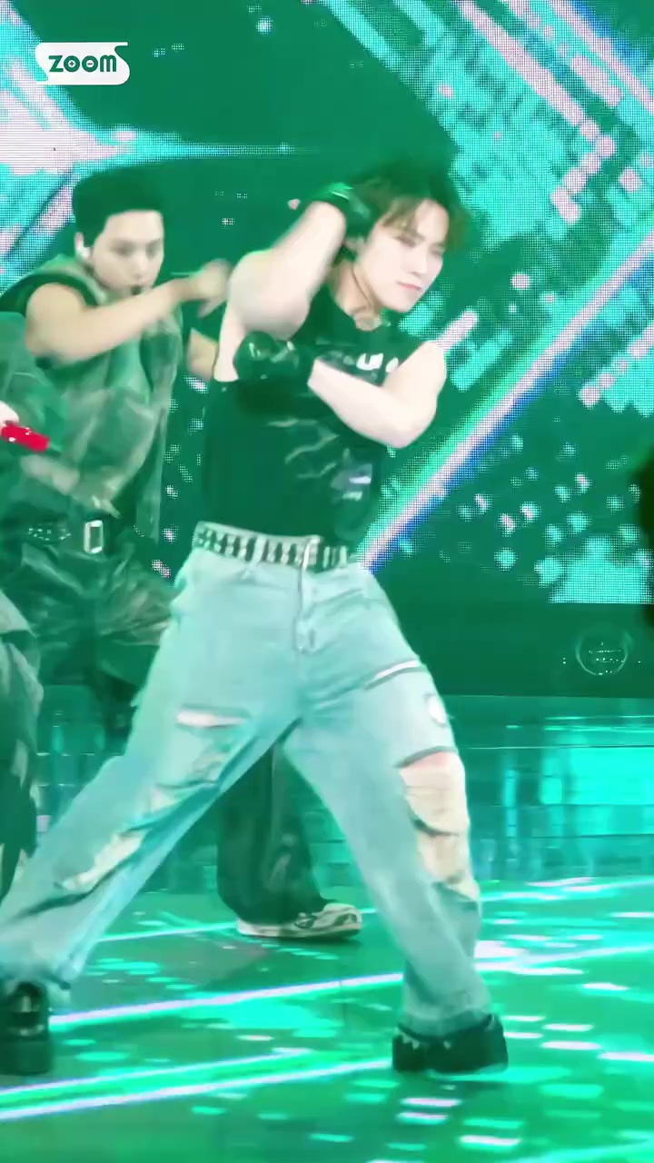 @๐๐ฒ๐๐จ๐ฏ๐๐ฐ๐๐๐7โ๐๐ซ๐ฆ๐ฒ