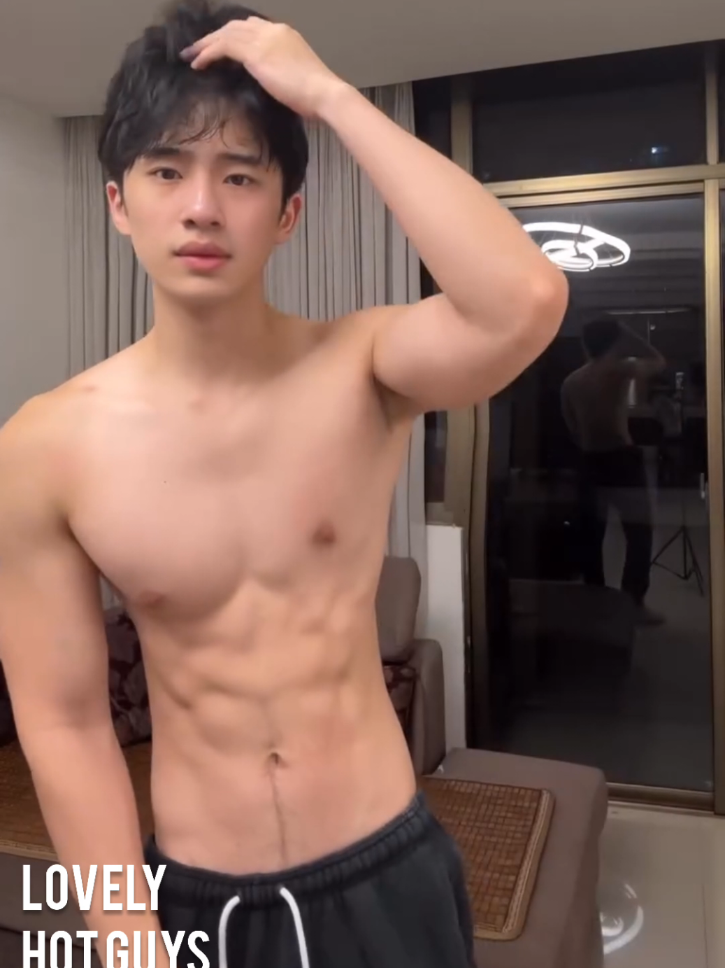 @Boys_Charm