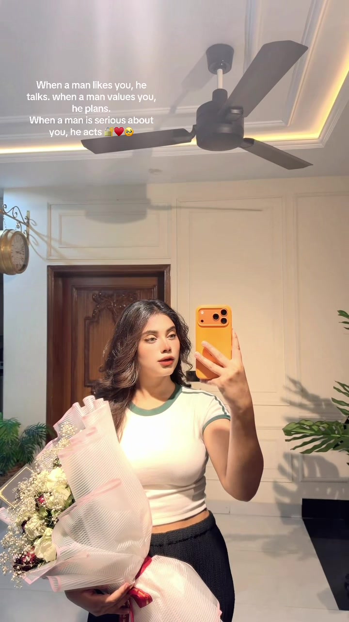 @hiraraaj🥀🥵