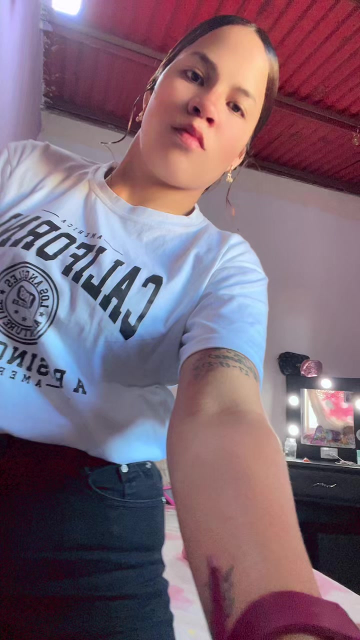 @Alejandra-4?