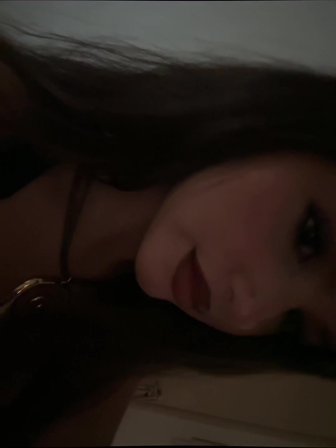 @✭