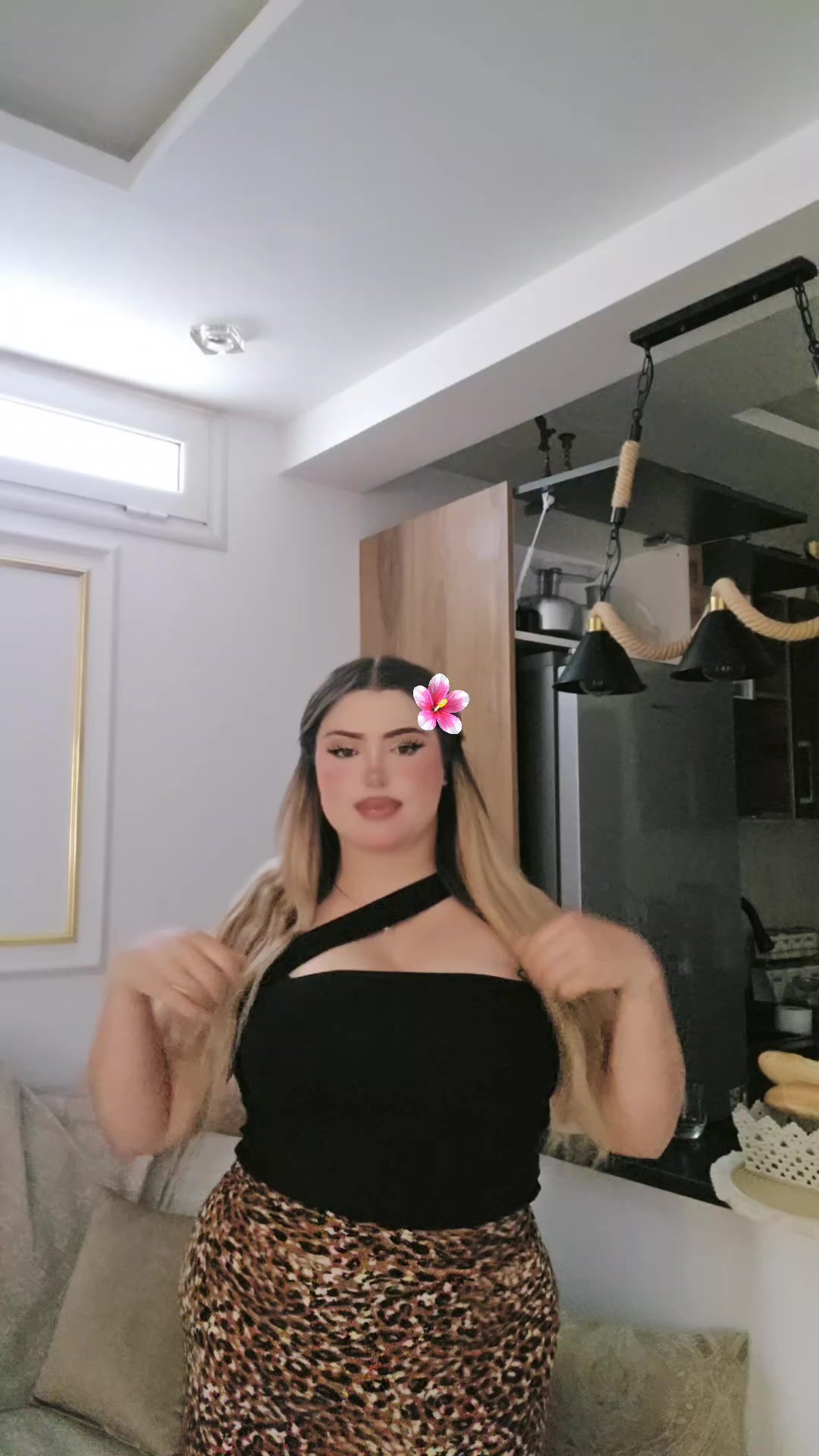 @Manou Manou✅