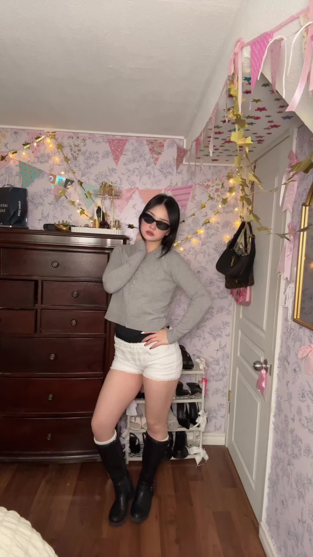 @𝓐𝓶𝔂 🐝