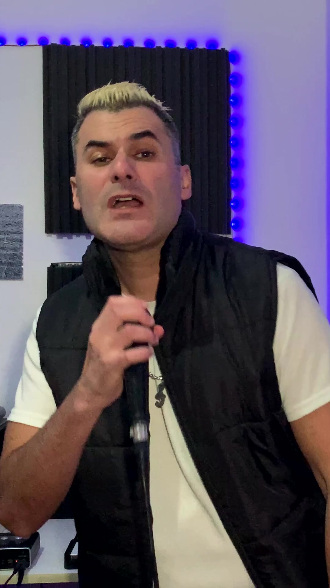 @Mariano La Conexion