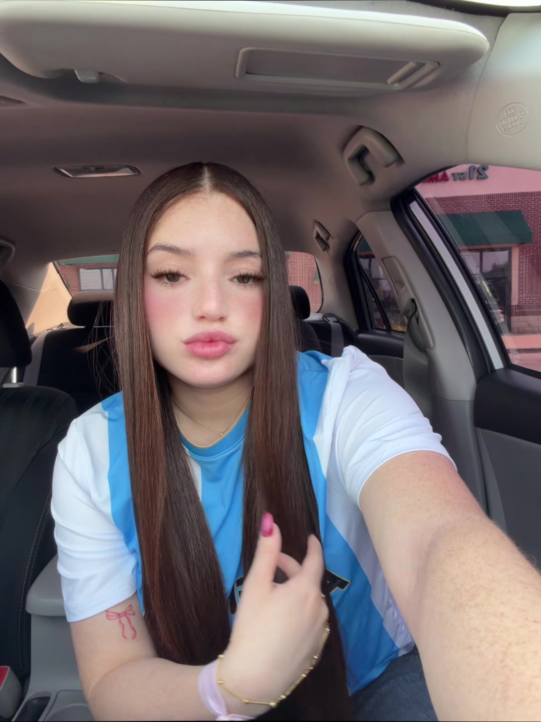 @Paola Finol👩🏻🦰