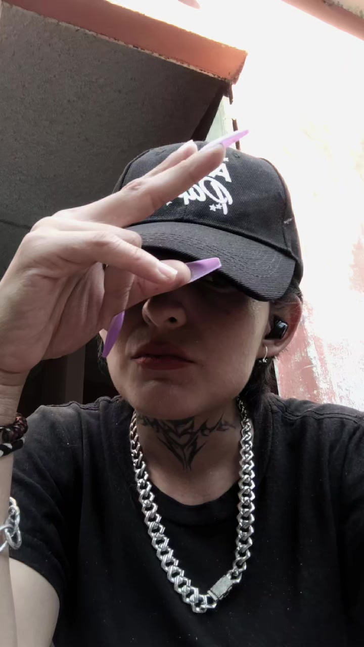 @Carlita