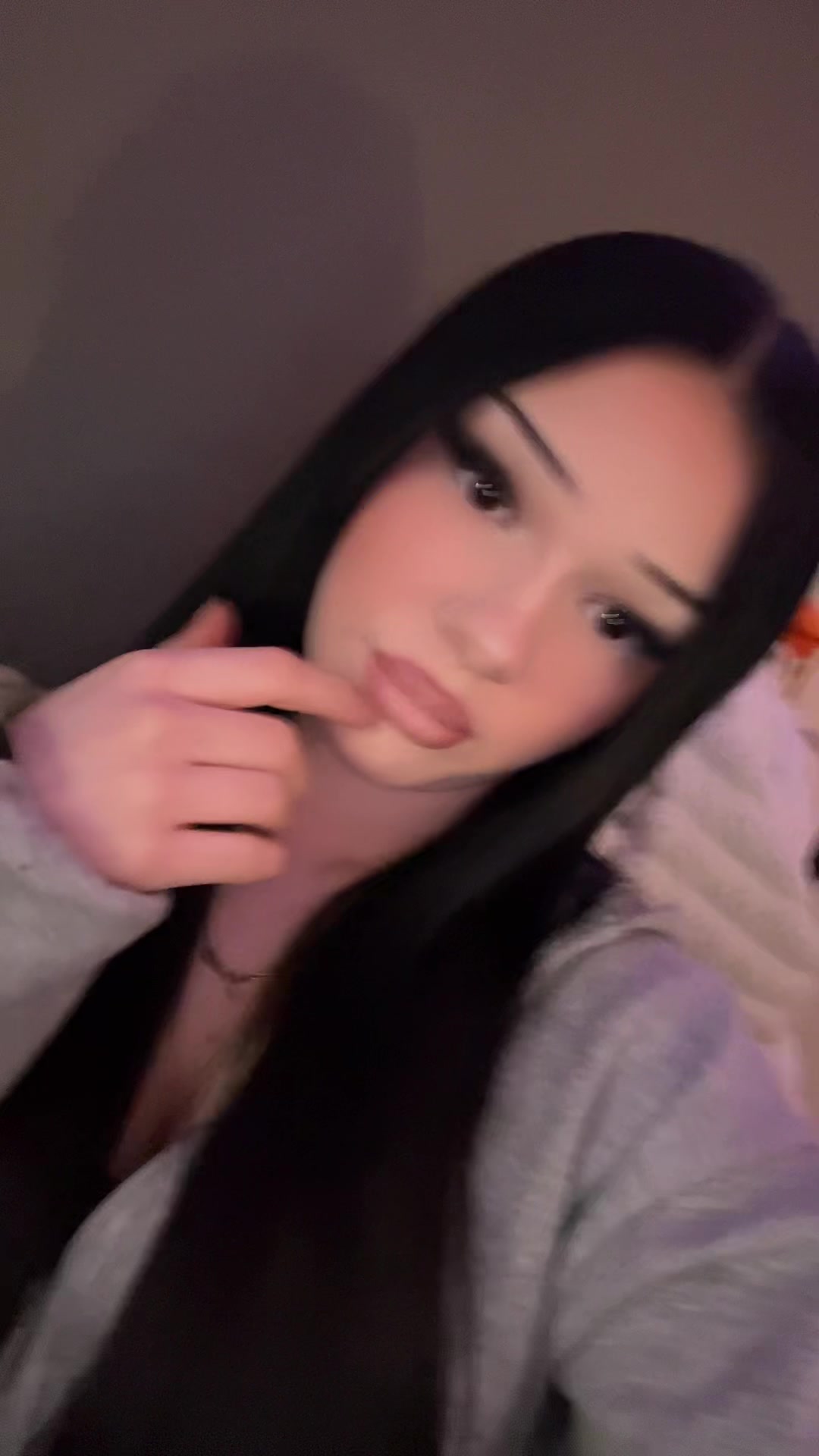 @𝐑𝐨𝐬𝐚𝐥𝐢𝐞 🩷
