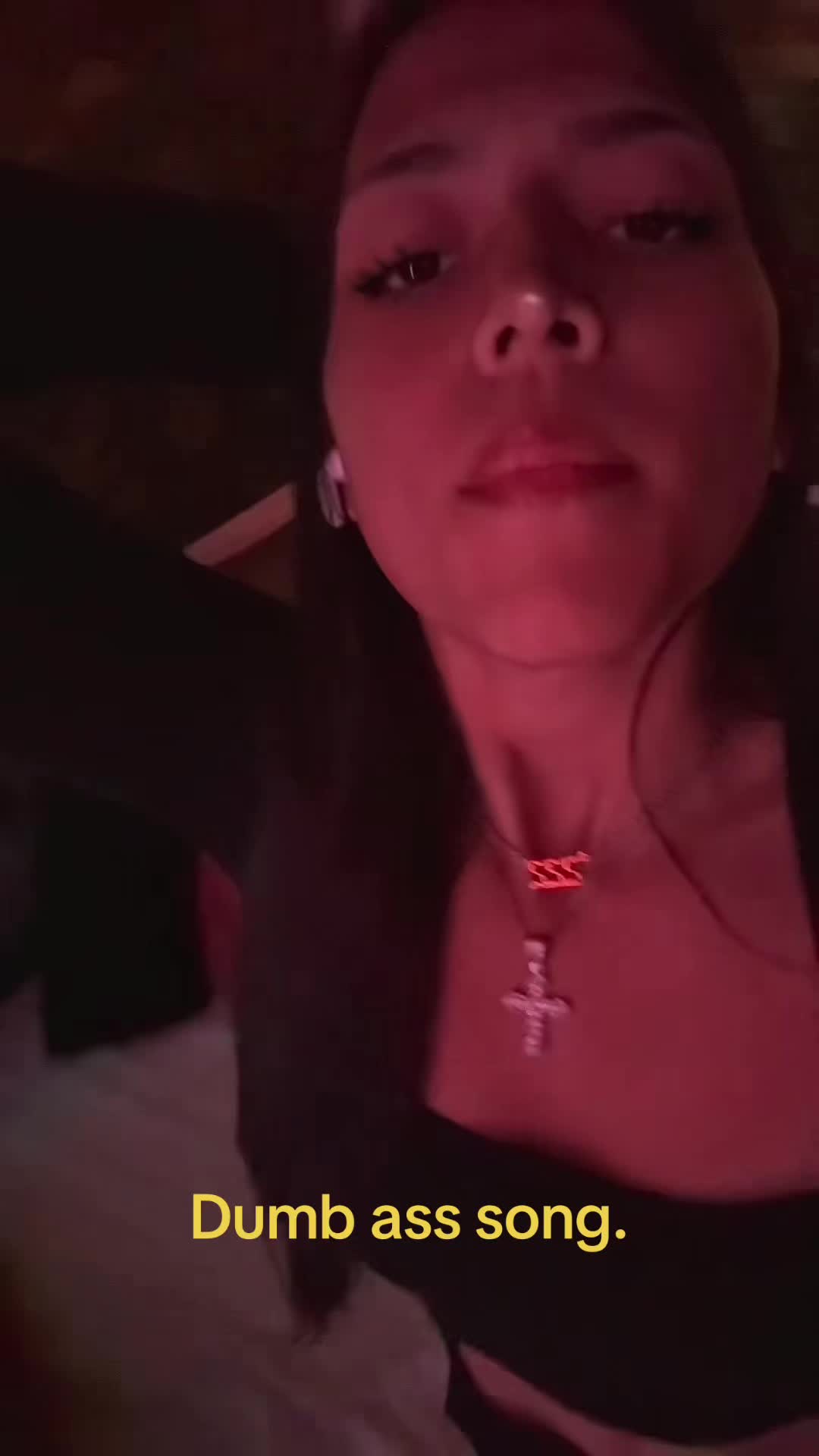 @ᴀɴɪ ʙᴇᴀʀ🧸✝️