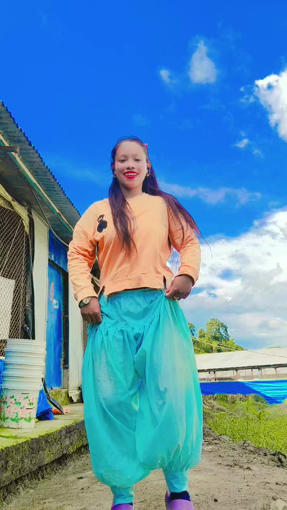 @☦️सोफिया चेपाङ्ग🇳🇵