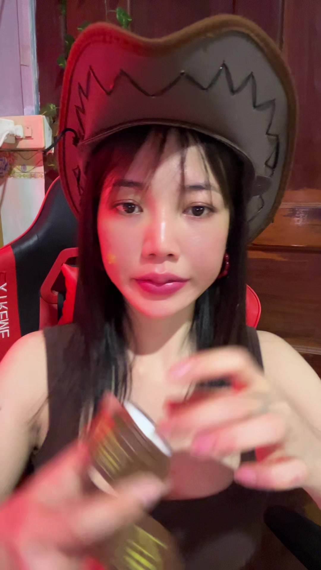@LyyHouy