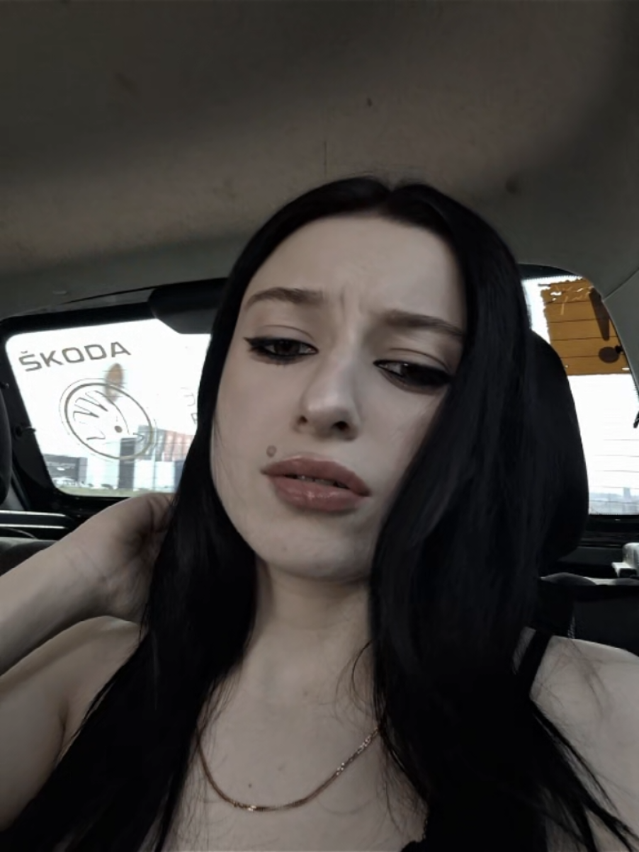 @𝒜𝓃𝒶✩