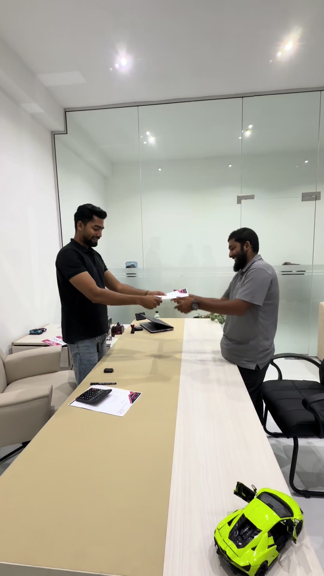 @hussain_hameed 🏎️