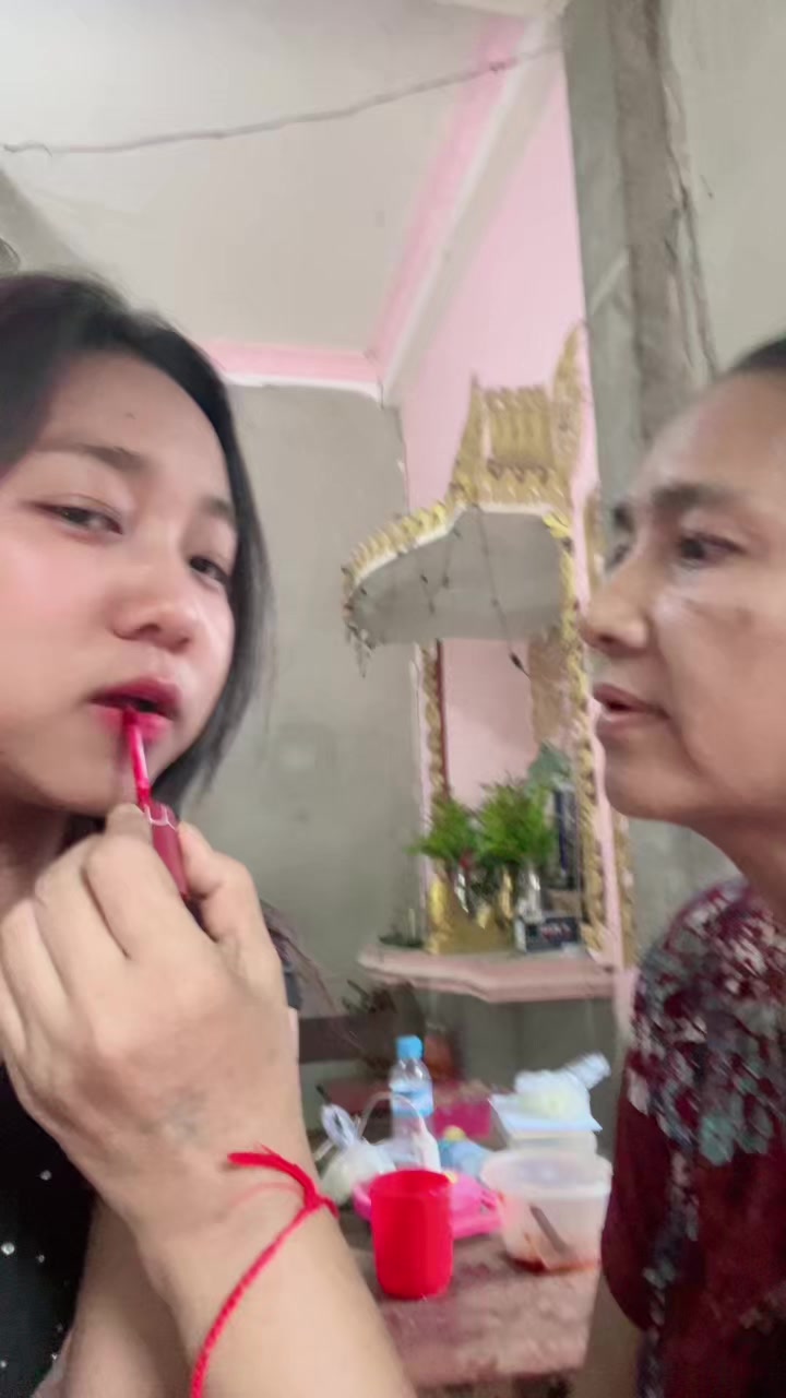 @ᥫ᭡ Khin Ma Ma စဥ့်ကိုင်သူလေး🤍