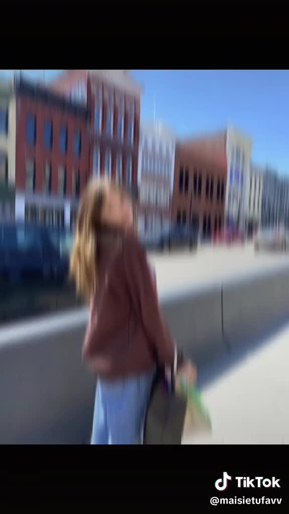 @Maisie De krassel