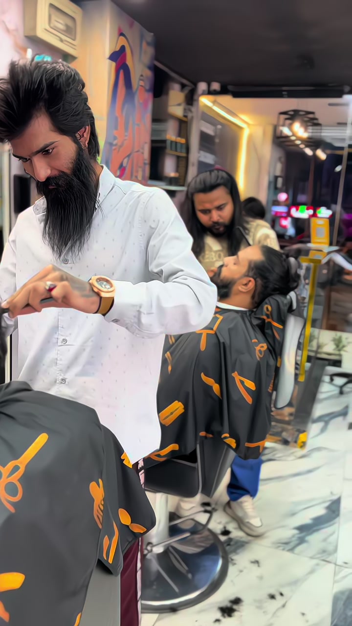 @Tail Waly Hair Art