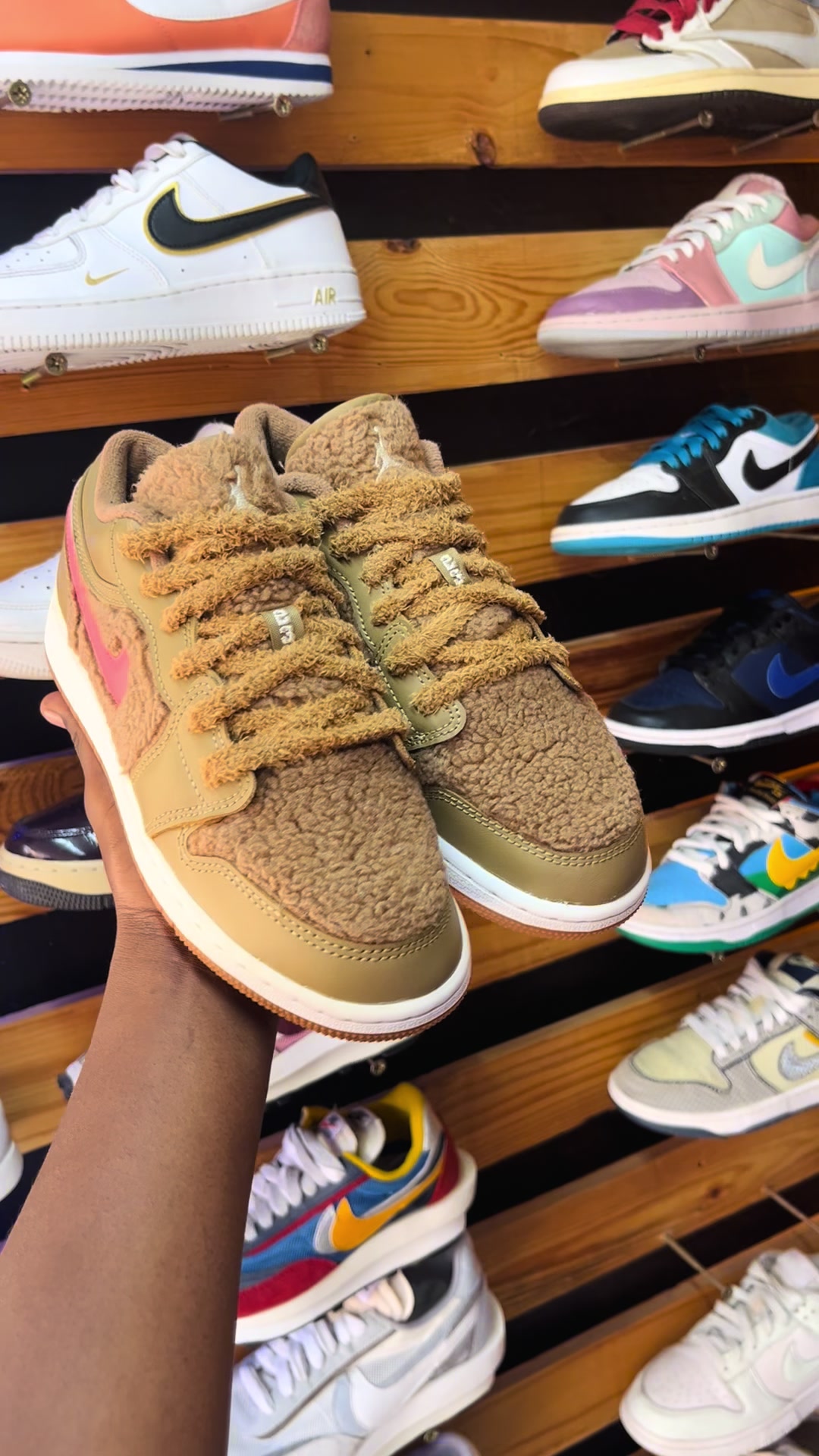 @Turner _Footware