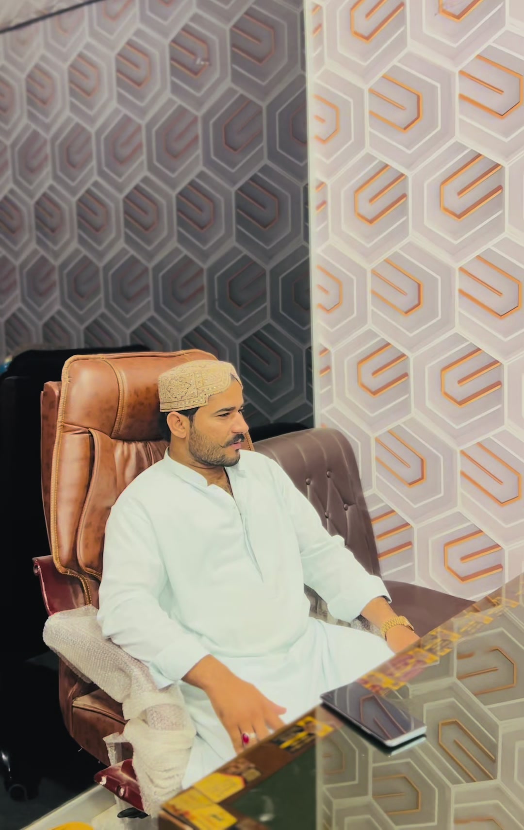 @BADAL MAZARi🇱🇾