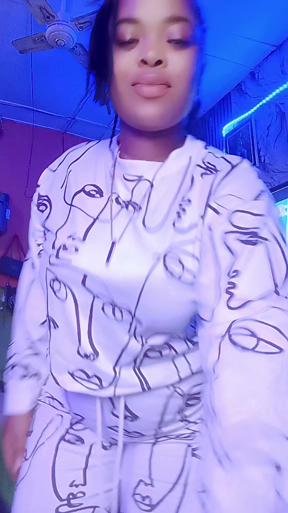@Arike@omohorn 001