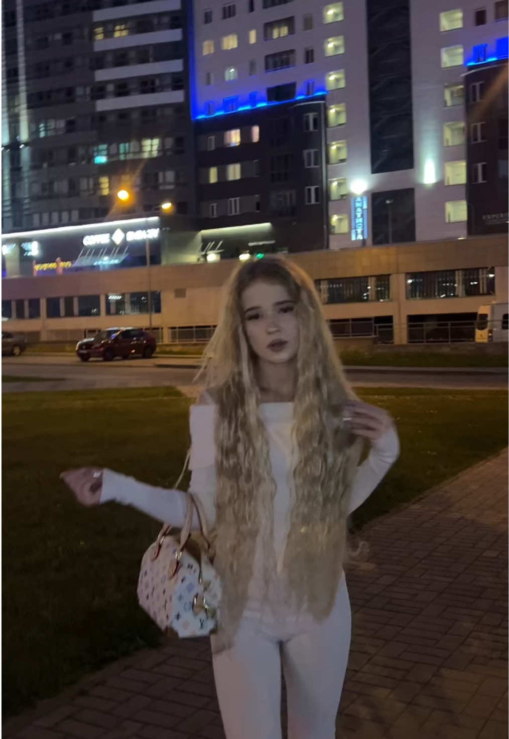 @кася blonde🪽