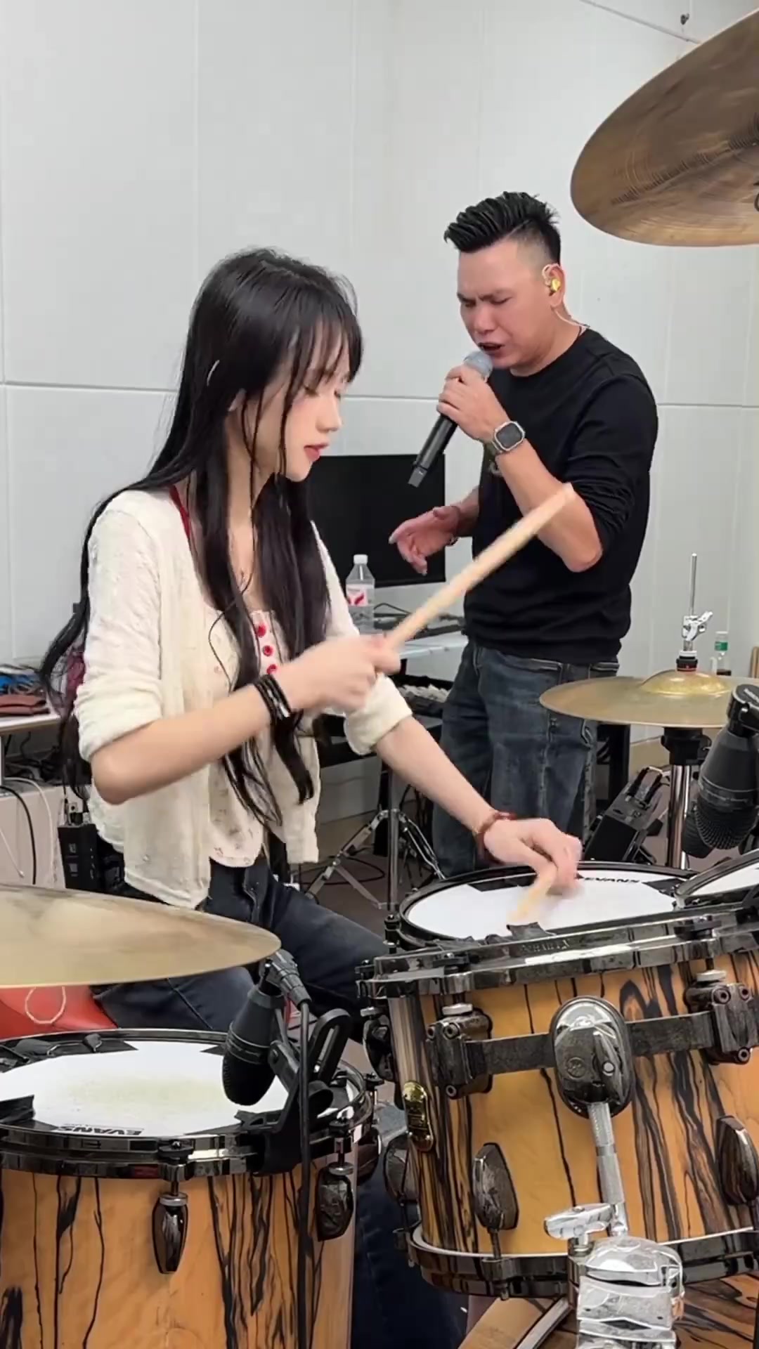 @微妮儿