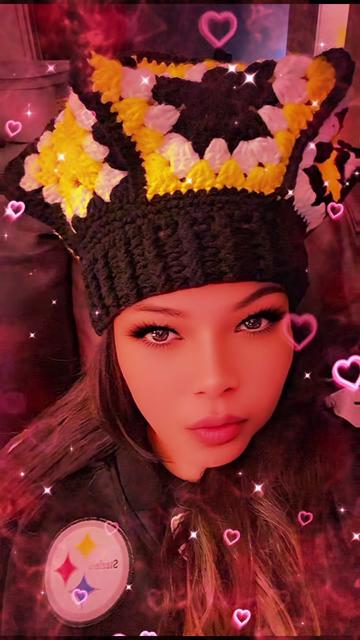 @Masked Crochet Queen 🧶🌶 🔪