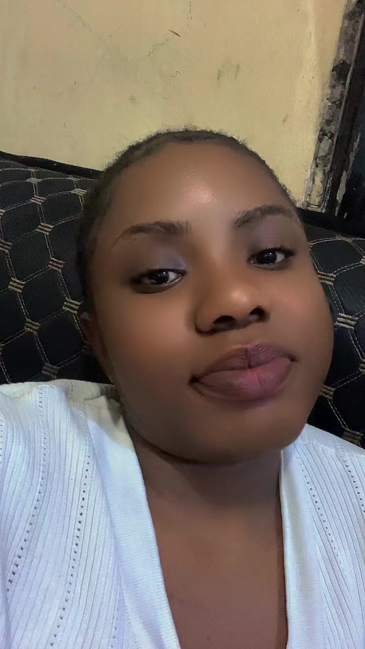 @Naomie Mukendi429