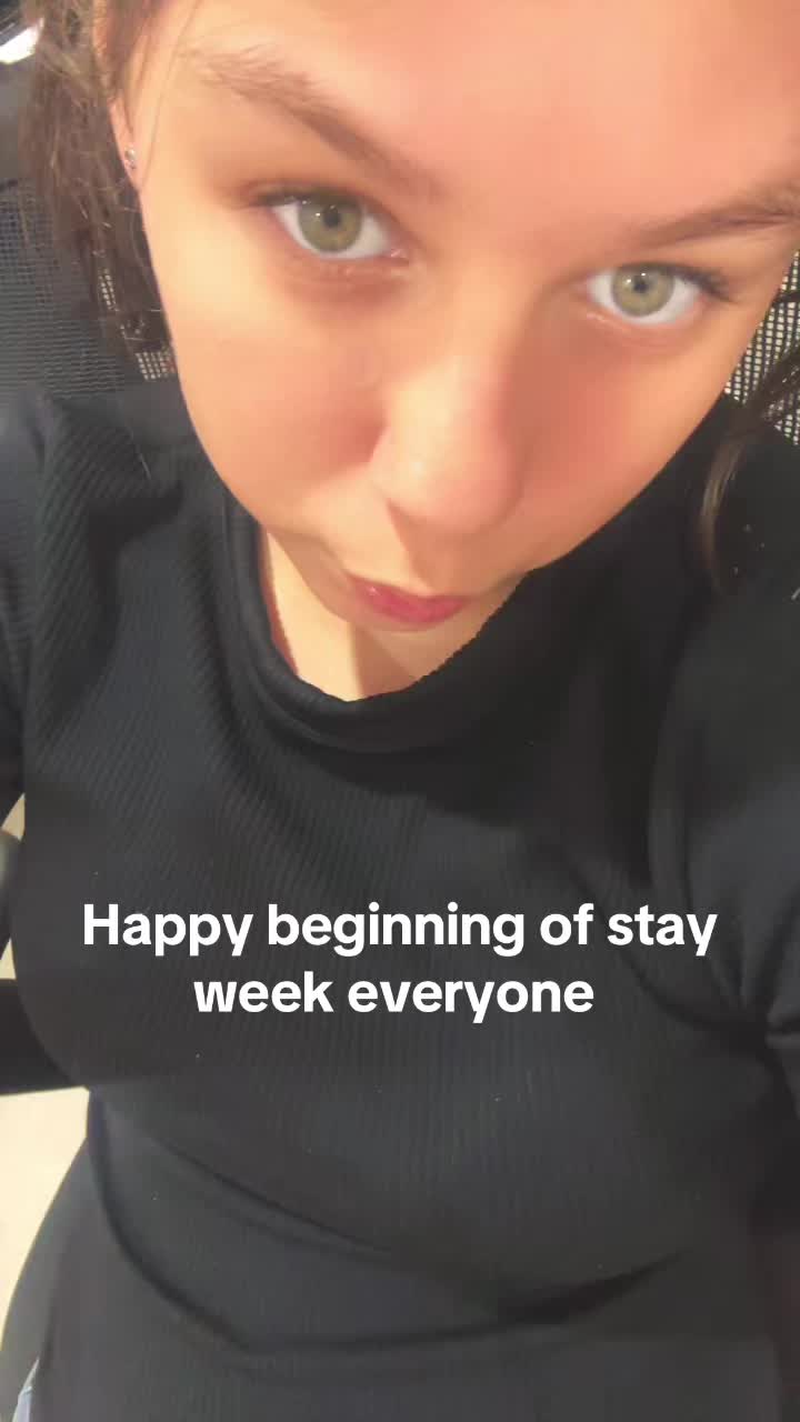 @Elliegh𝄞🍡🎹