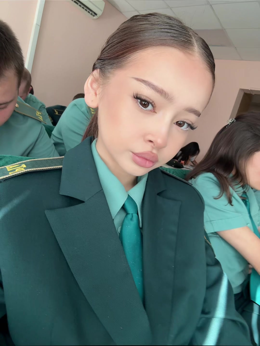 @тгк:Rrr🦅