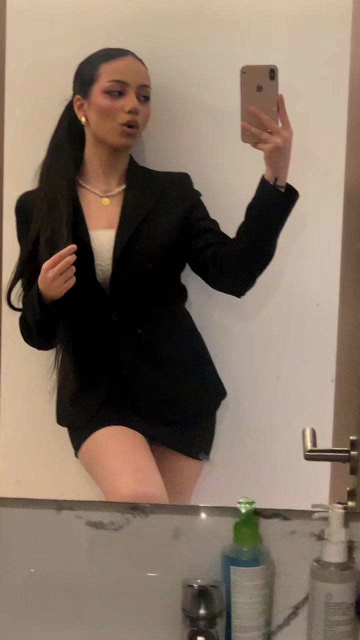 @Iconic_abeer