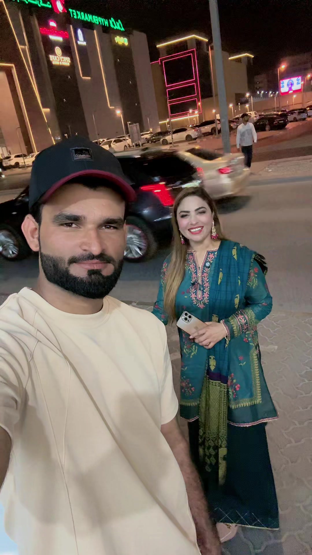 @साबिर पाकिस्तानी 🇦🇪