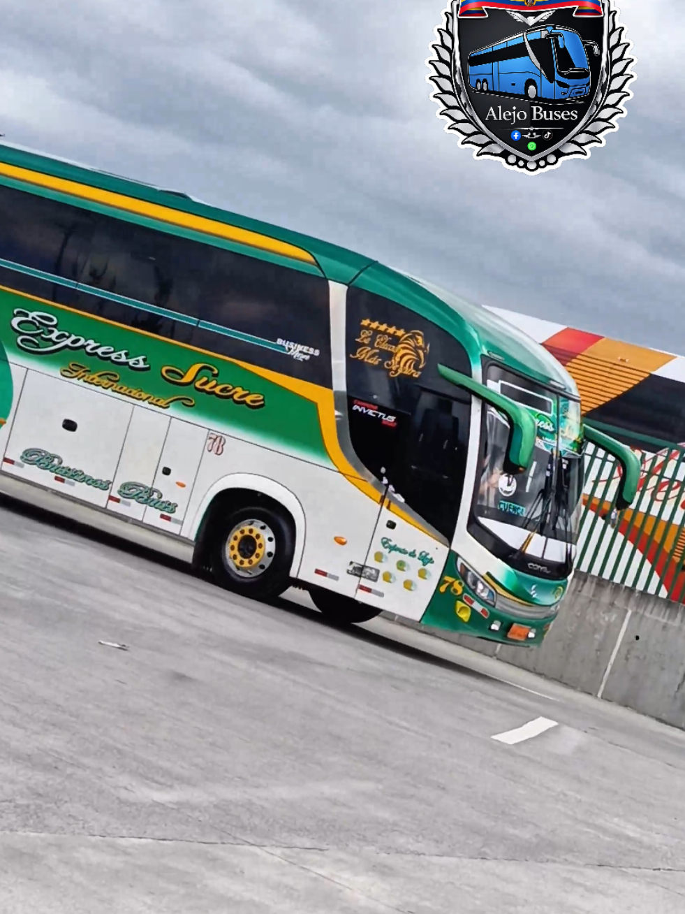 @Alejo_buses