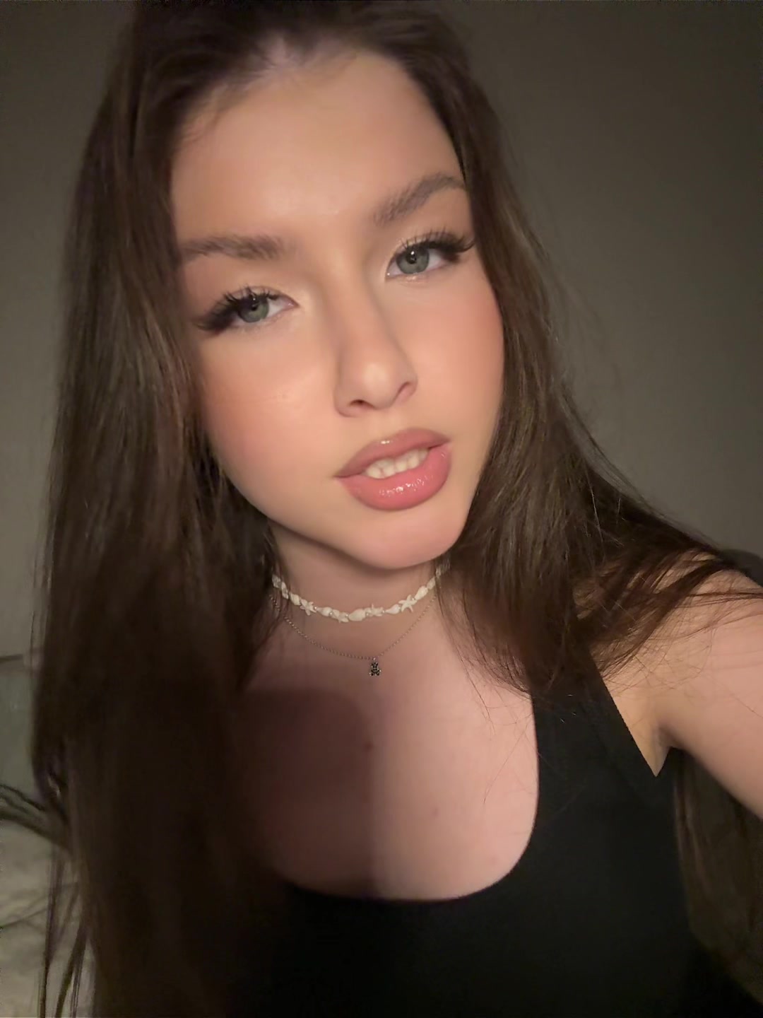 @<3