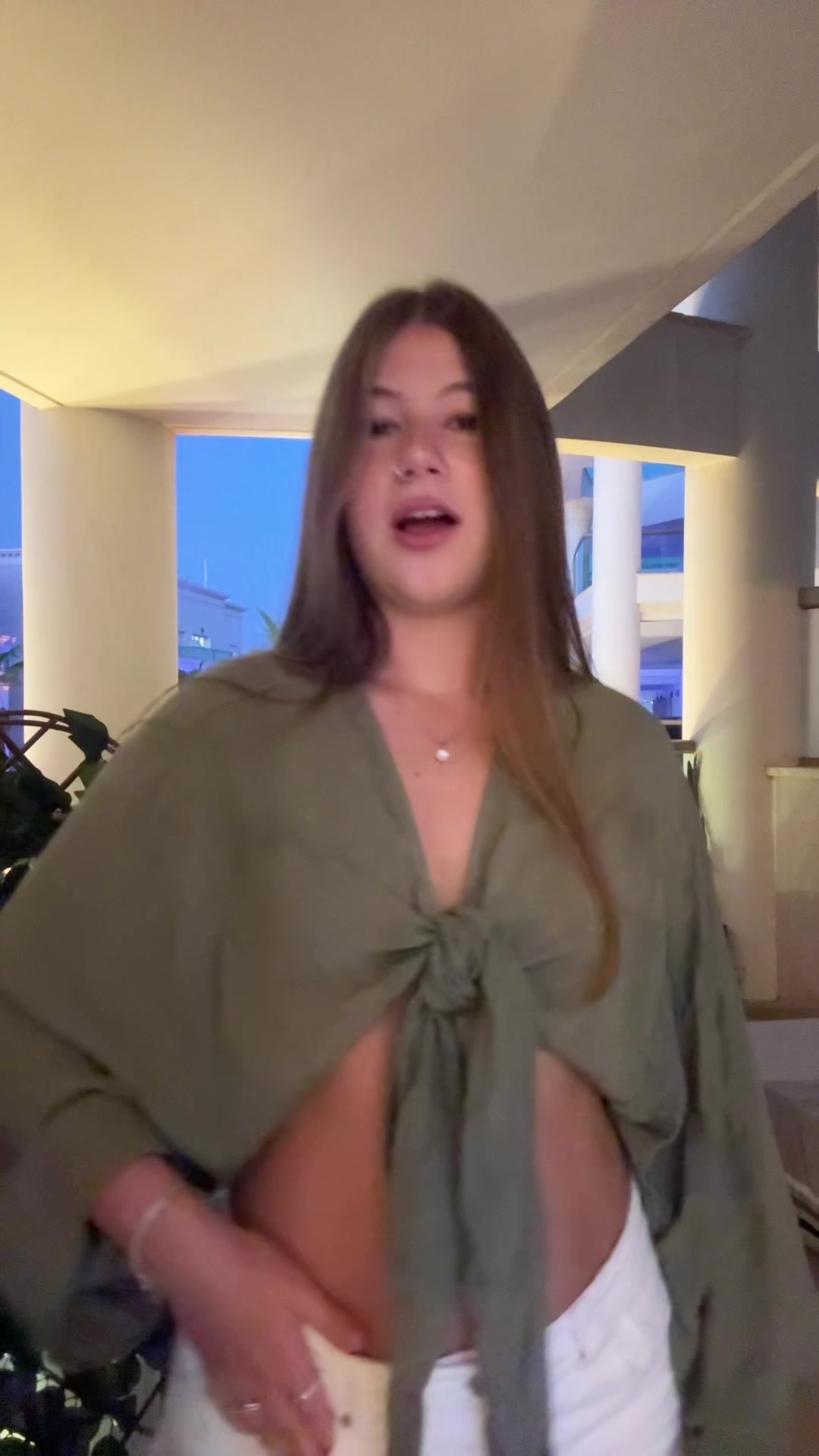 @𝓗𝓲𝓵𝓸𝓼𝓱