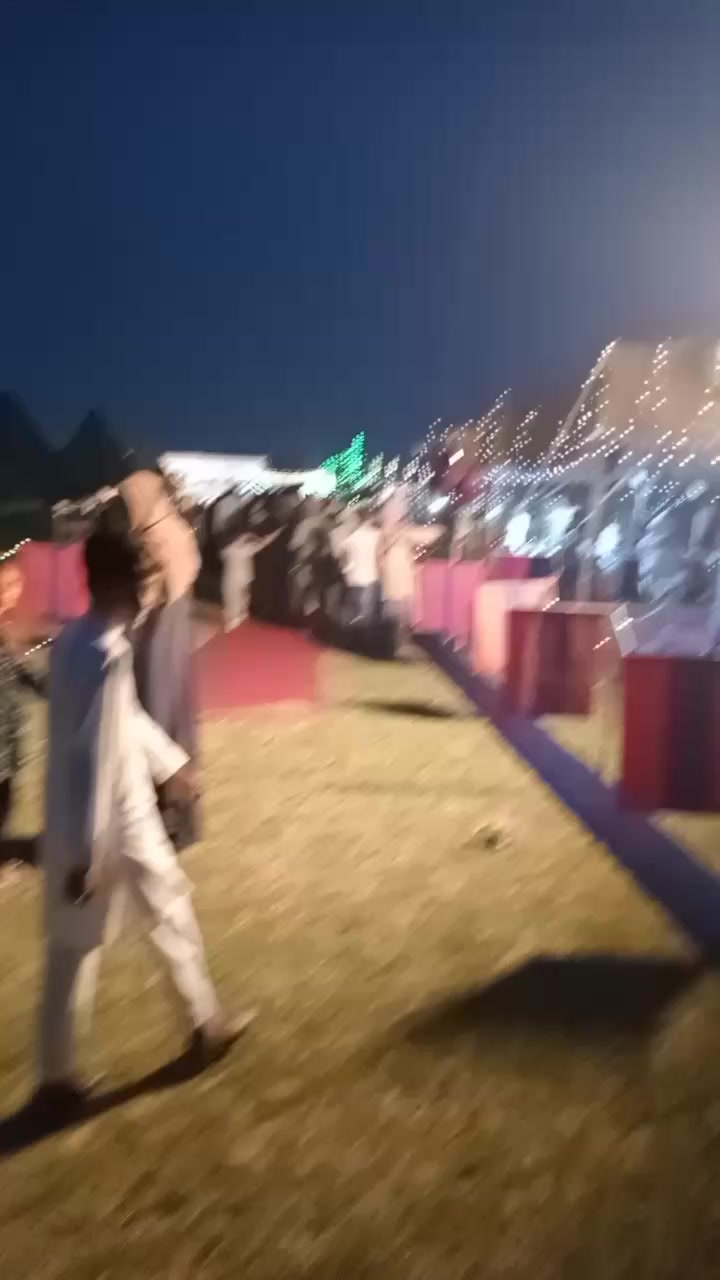 @Mehroo