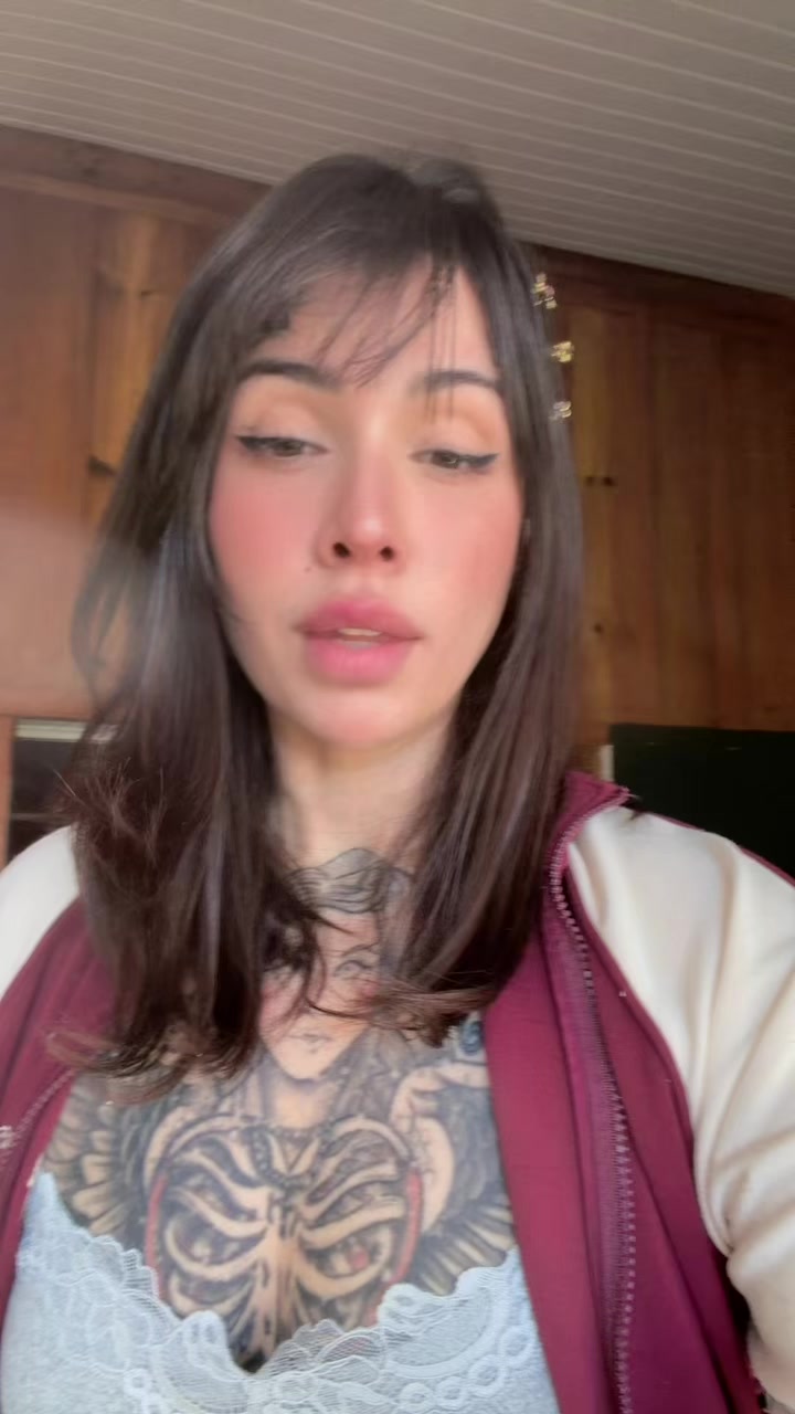@Gabriela Lindner