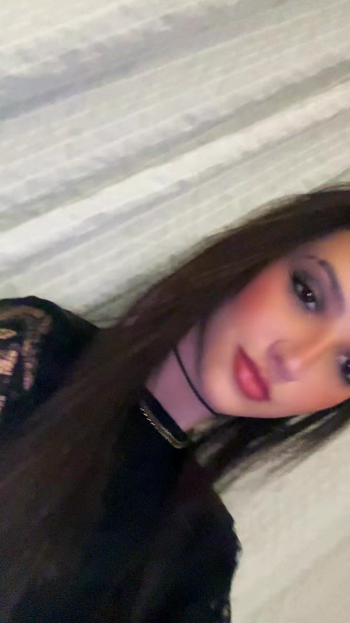@brunaasimeoni