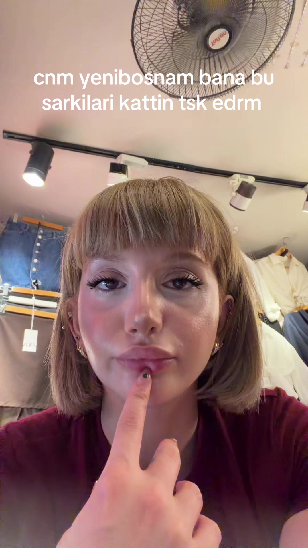 @🤡