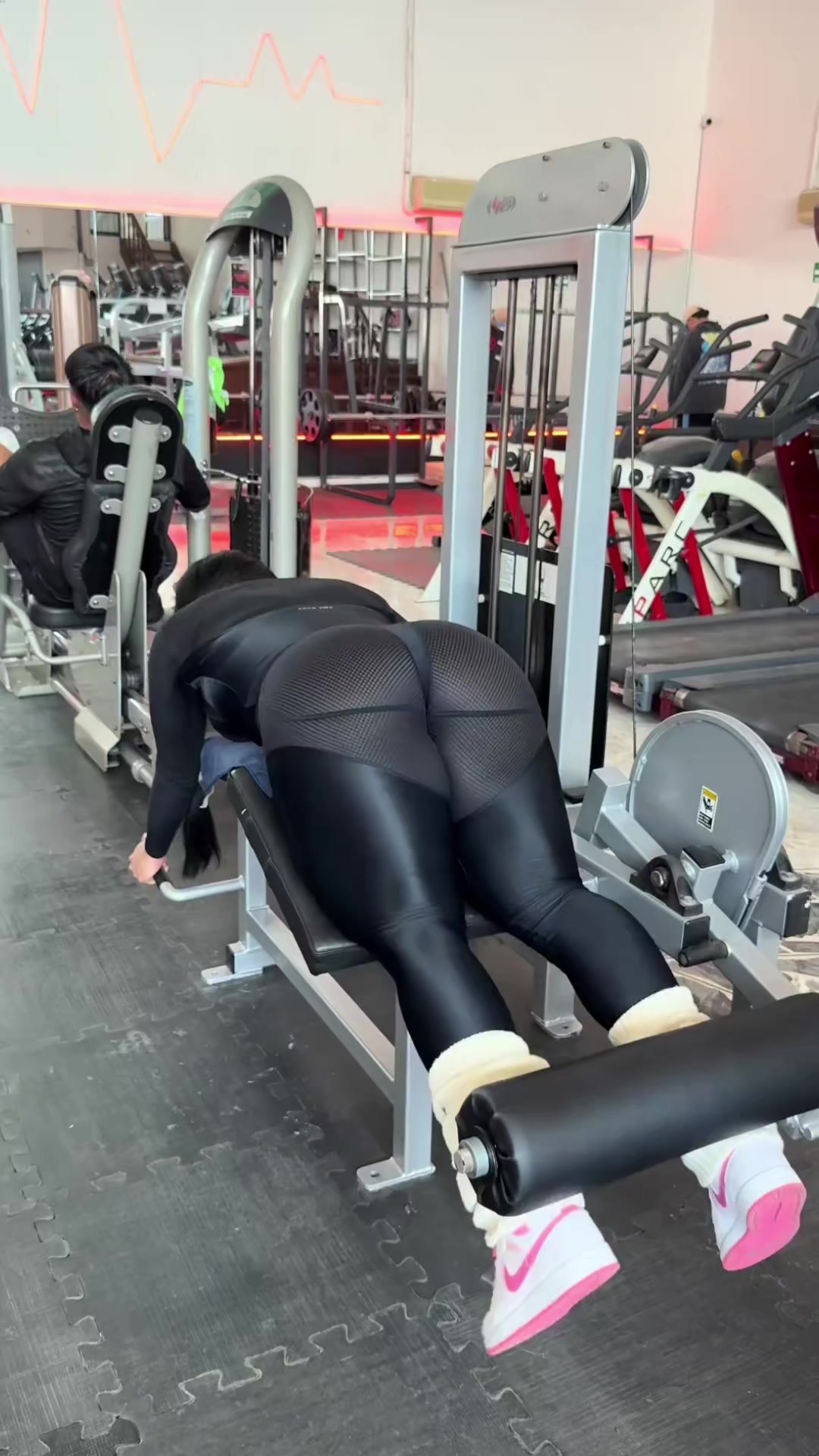 @yoga girl