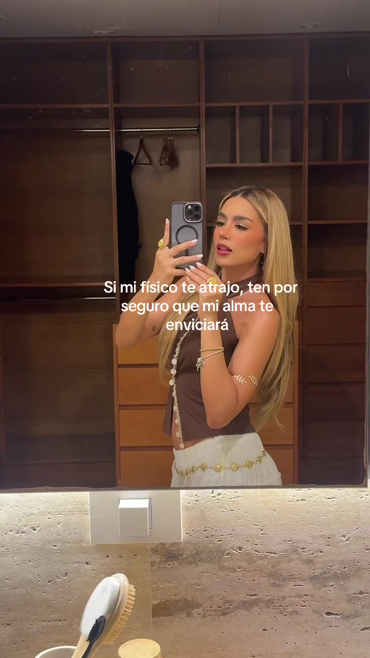 @Andreina Bravo