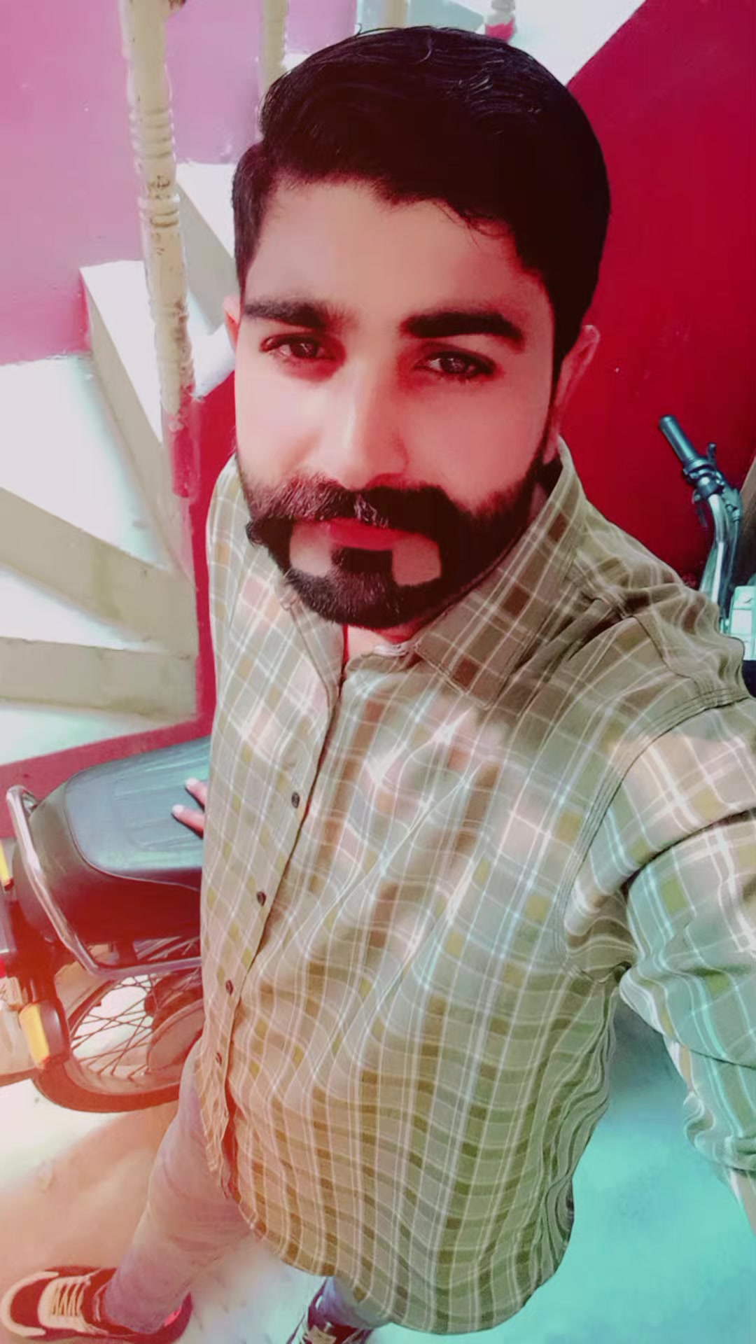 @MEحAR HASSAN👑