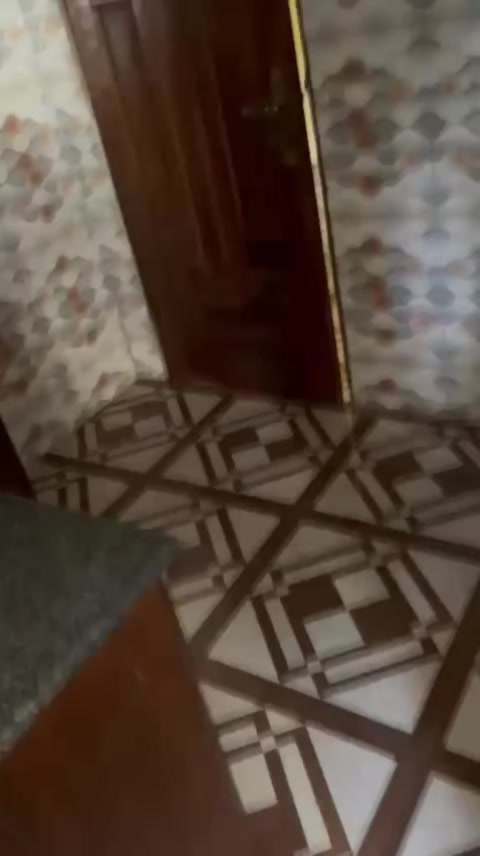 @Business Estate agent (Jen62)