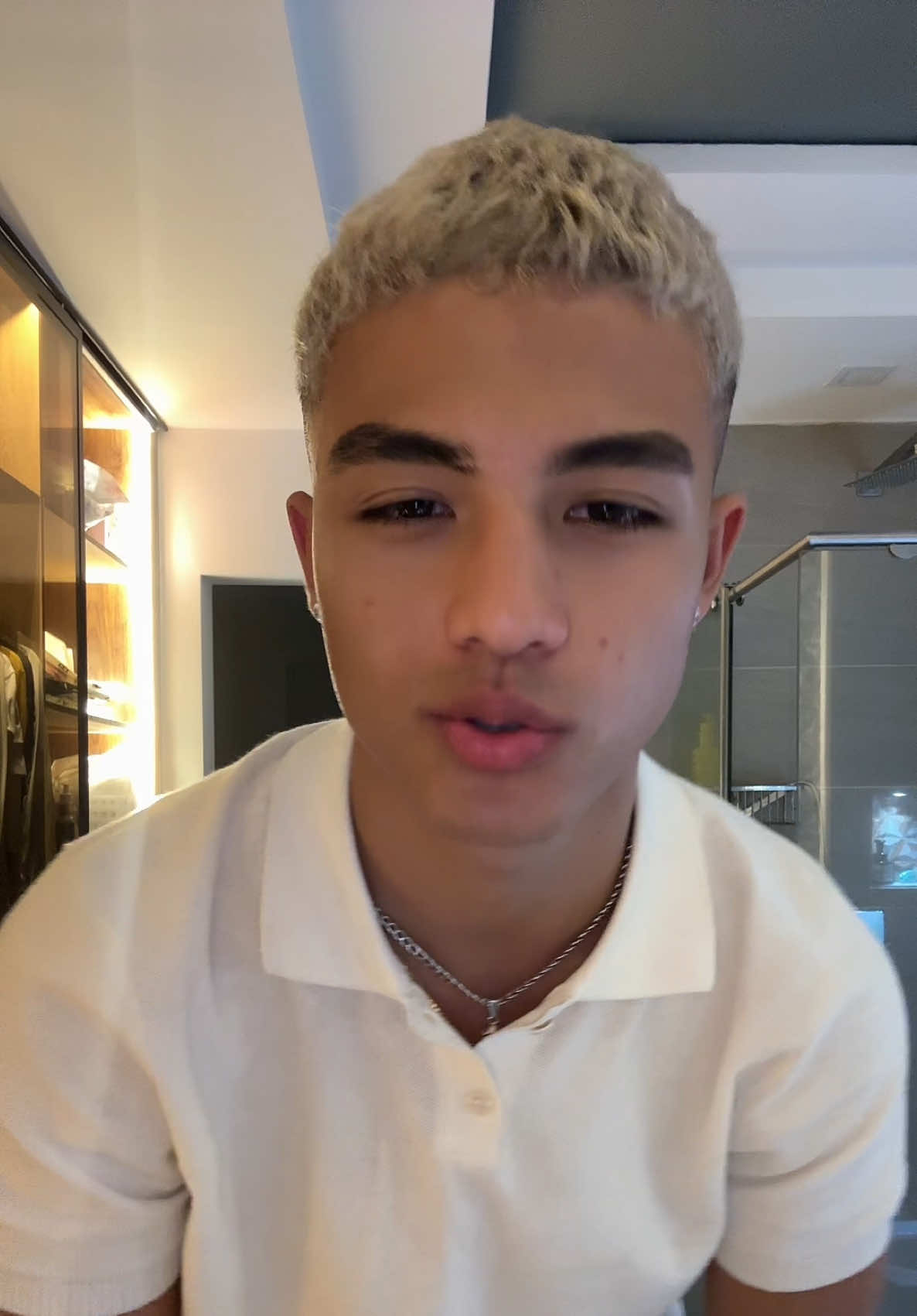 @𝐇𝐮𝐠𝐨 🦦