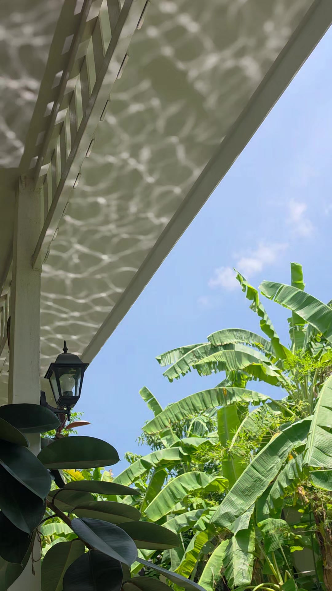 @เอื่อย คาเฟ่
