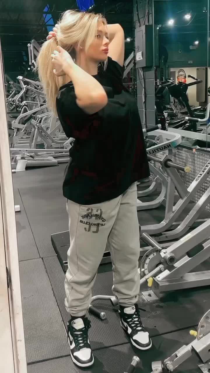 @user81102256036