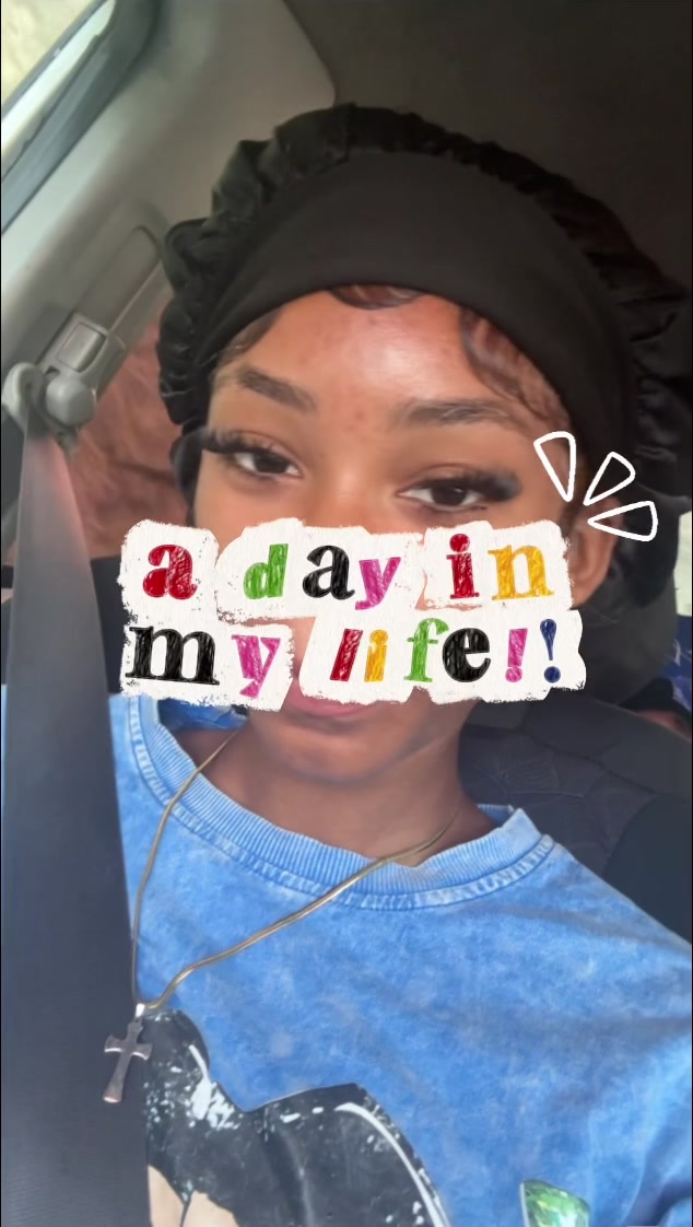 @𝓩𝖔𝖒𝖇𝖎𝖊🧟♀️