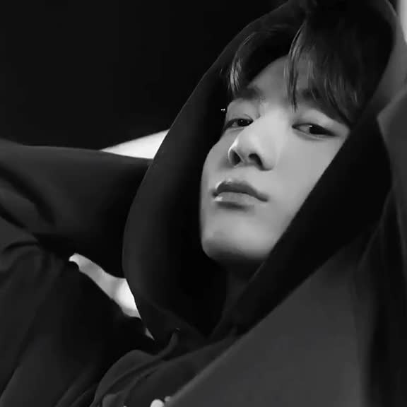 @𝐕