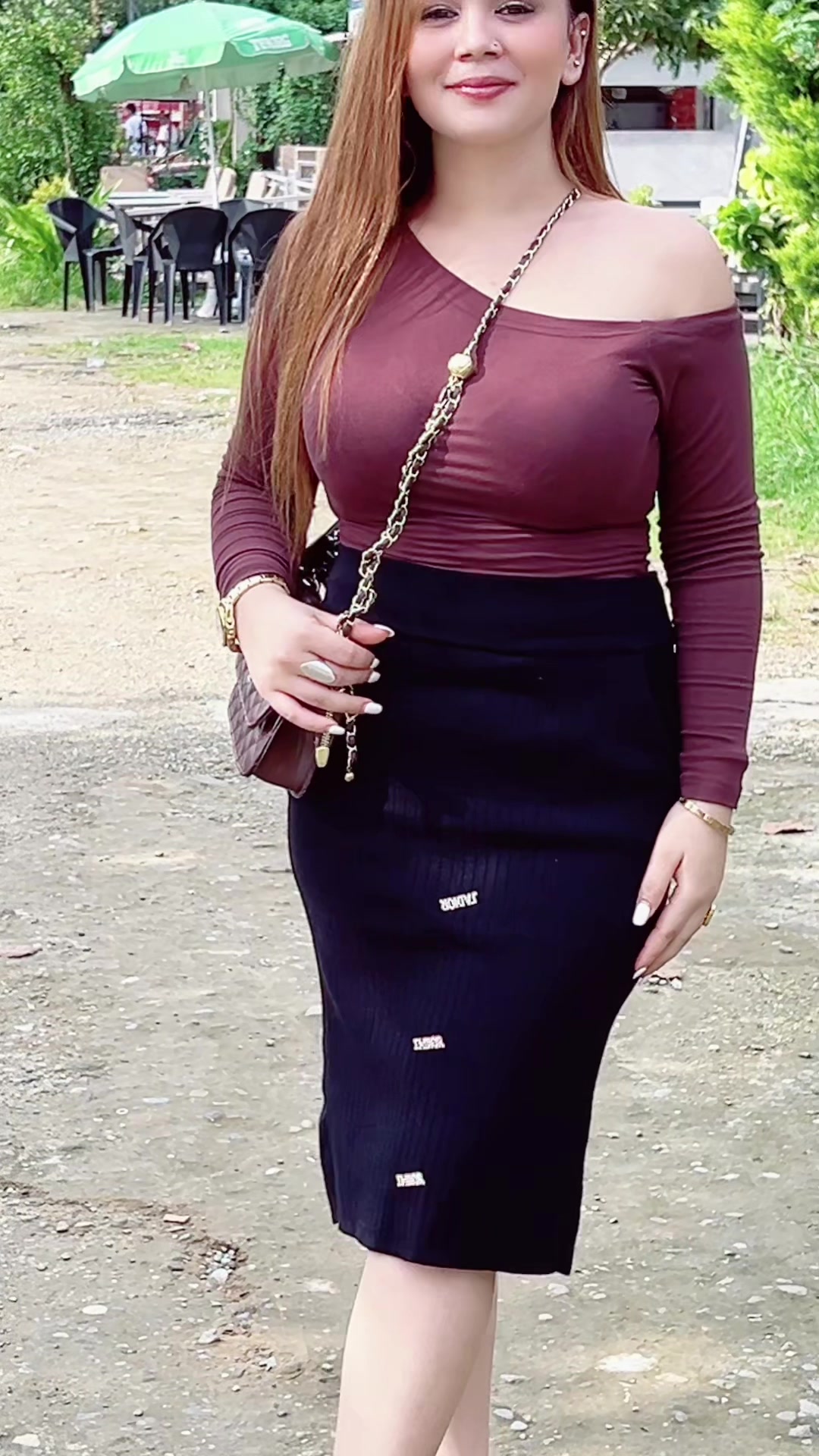 @👑🧿RiyaLclc👑🧿
