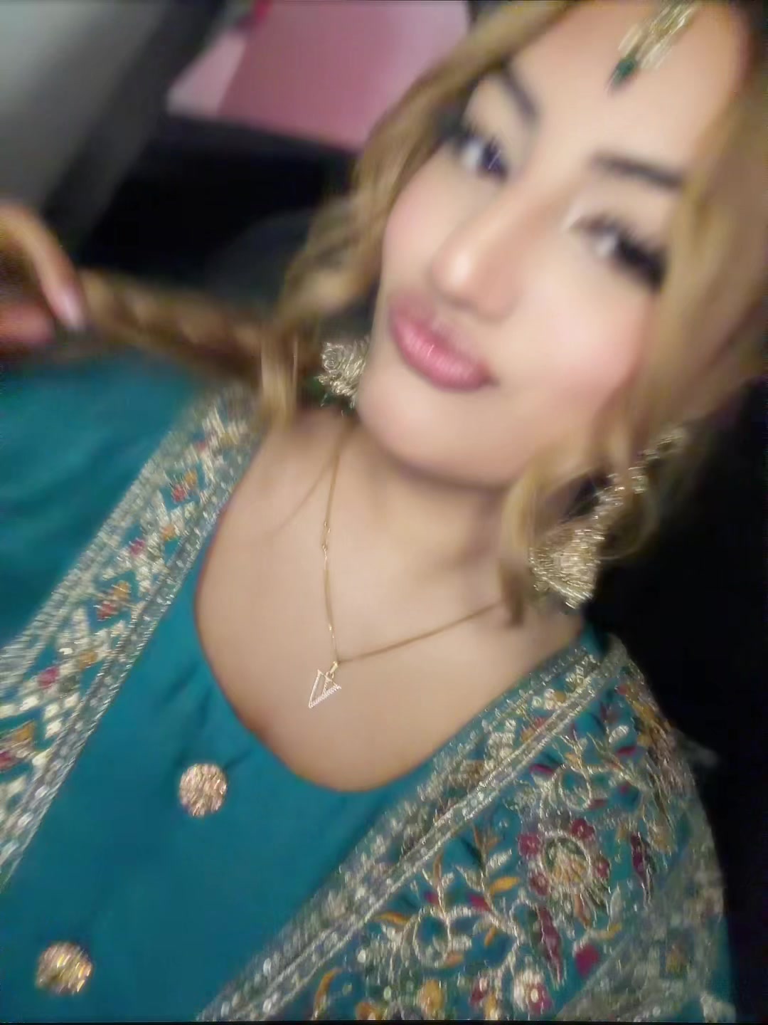 @v