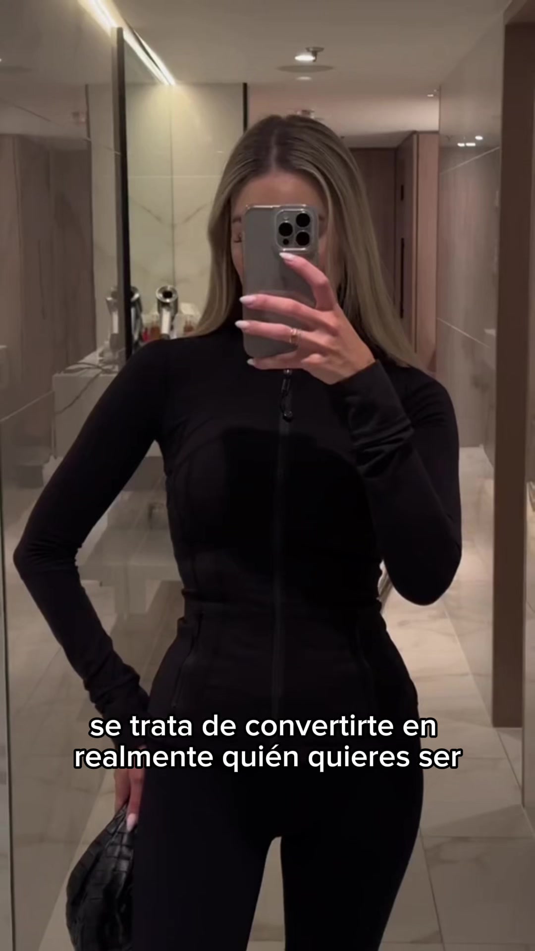 @Pausz