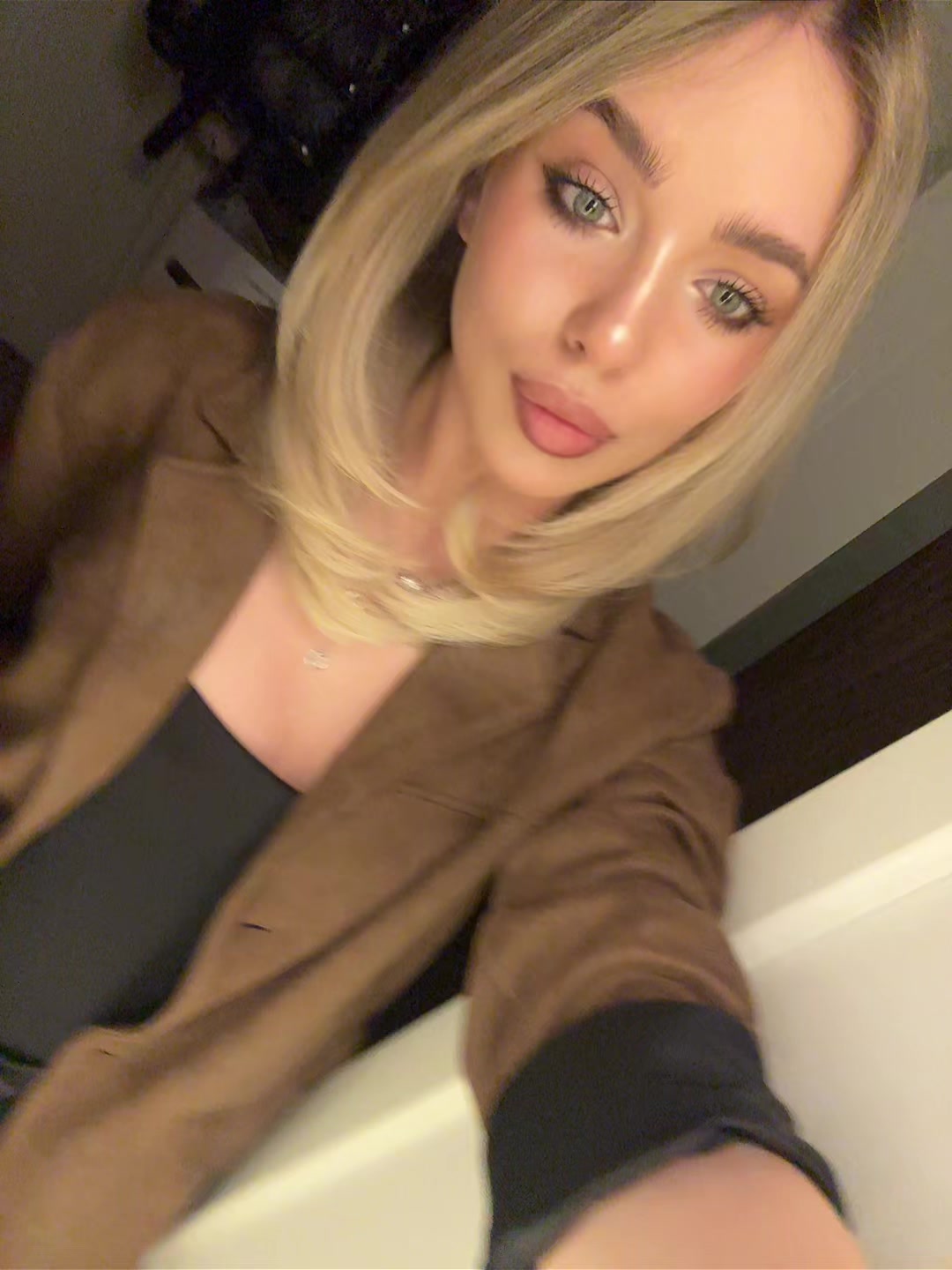 @babylika